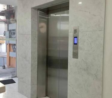 Downtown Apartment | St. Marvin Studio M605
