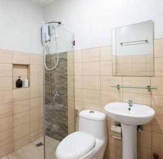 Downtown Apartment | St. Marvin Studio Makati M405