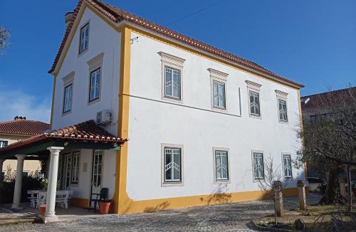 Santa Maria dos Olivais Villa | St Mary House