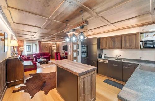 St. Moritz Apartment | St Moritz Square 2 bedr Alpin Elegance
