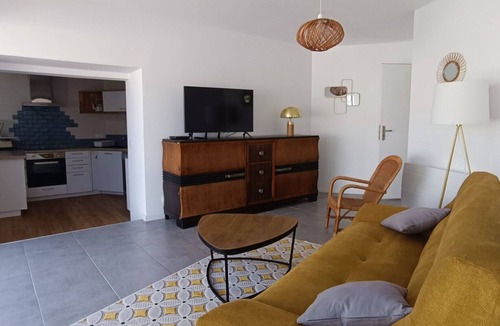 Les Sables d'Olonne Ski Chalet | St Nicolas I Agréable maison de Pêcheur I Village & Côte Sauvage