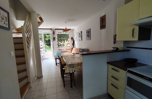 Saint-Pair-sur-Mer House | St Pair sur mer/Kairon plage Gite 500 m from the beach in a quiet wooded park