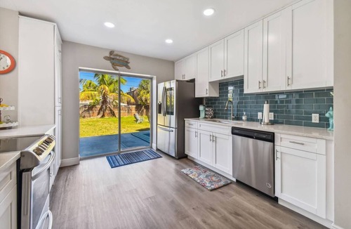 Belle Vista House | St Pete Beach, 4 Minute walk to the Beach!