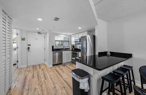 Belle Vista Condo | St Pete Beach Escape | Private Beach Access