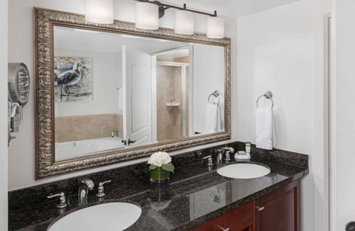 Estate Bakkero Resort | St. Thomas 2BR Oceanside Villa at Marriott’s Frenchman’s Cove – Beach & Resort A
