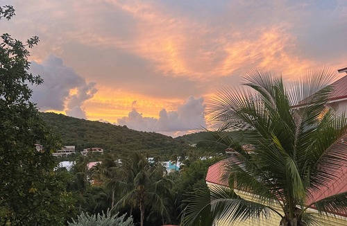 Estate Annas Retreat Apartment | St. Thomas Cozy Studio Margaritaville Resort, Wifi, Restaurant Onsite,