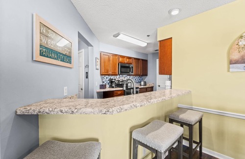 Gulf Lagoon Beach Condo | St Thomas Square By Panhandle Getaways