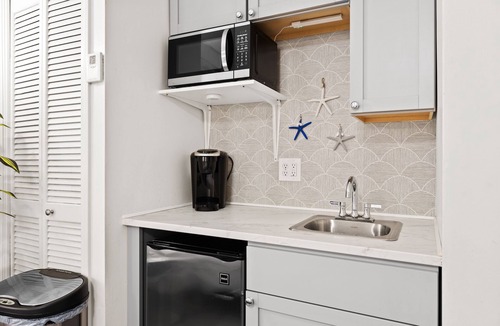 Gulf Lagoon Beach Condo | St Thomas Square By Panhandle Getaways
