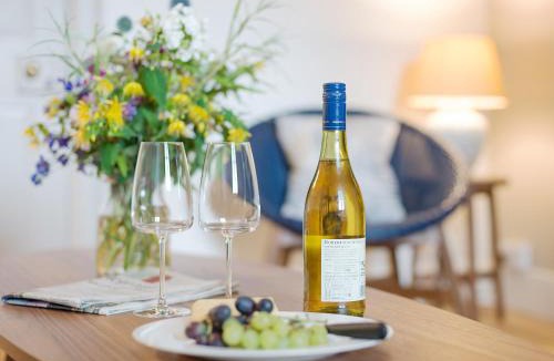 Selborne House | Stable Yard Cottage
