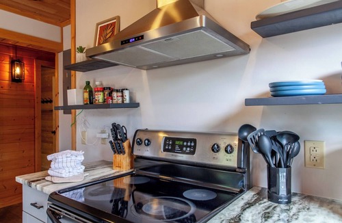 Almond Cabin | Stackstone Ridge- Gorgeous View!