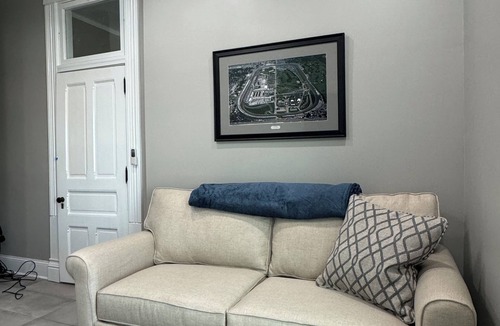Babe Denny House | Stadium Stay #3, Walk to Lucas oil Stadium and convention center, free parking.