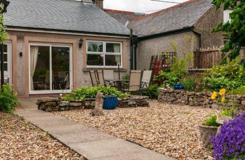 Newcastleton House | Staffin