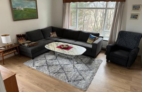 Borgarnes Villa | Stafholtsey