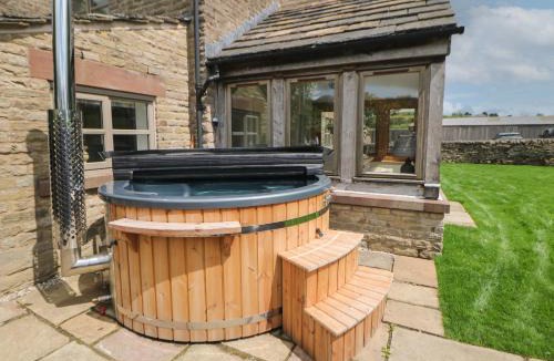 Sutton House | Stag Cottage