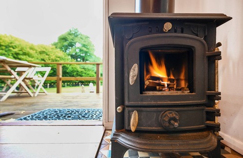 Blackham Cottage | Stag Shepherds Hut - a holiday let that sleeps 4 guests in 1 bedroom