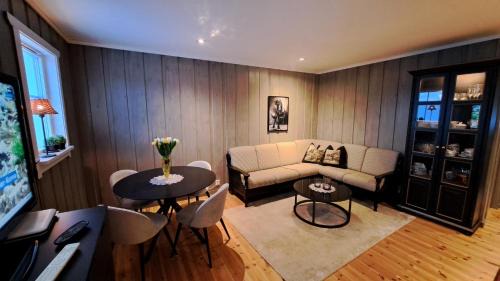 Gjemnes Apartment | Stallen