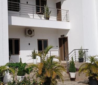 Orozo Hotel | Stallion Luxury Suites