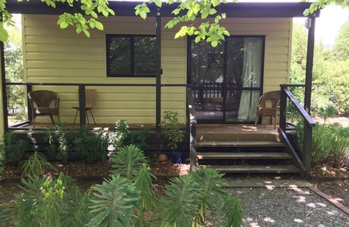 Greytown Cottage | Stand alone cottage in tranquil garden, with balcony, pergola, SkyTV, free Wifi