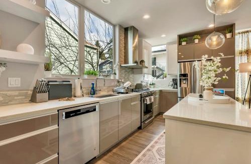 Mount Baker House | Standalone Modern townhouse in Seattle