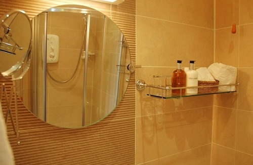 Westcott Bed & Breakfast | Standard Double Ensuite at Newcourt Barton