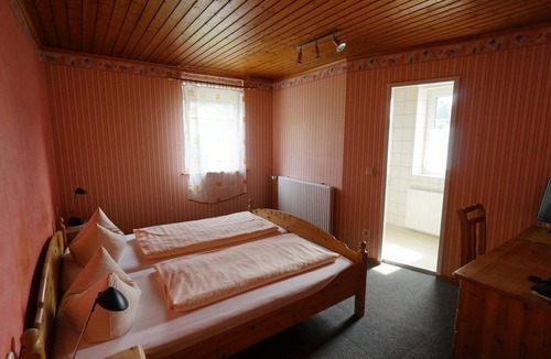 Gemuenden House | Standard Double Room - Hotel Restaurant Gemünden