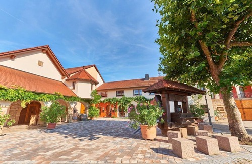 Flonheim House | Standard double room - Landhotel im Klostereck