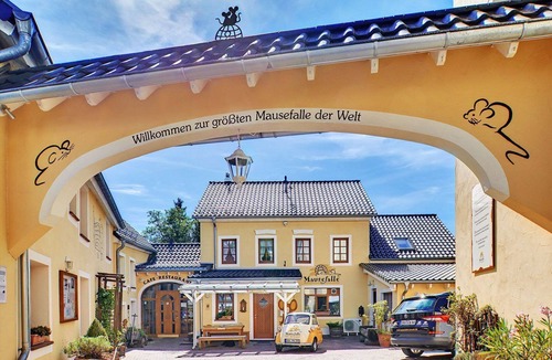 Neroth Apartment | Standard Double Room with Breakfast Included - Spa and Wellness Hotel on the Eifelsteig*