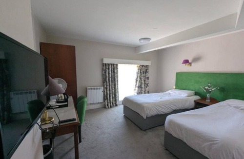 Newton Solney Hotel | Standard family room for 4(2A+2C)