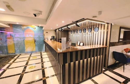 Al Muraqqabat Apartment | Standard King Or Twin Room Near Deira Clocktower
