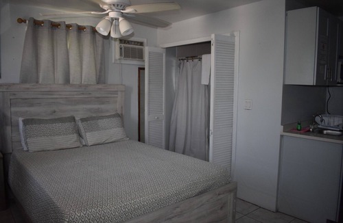 Seven Mile Beach Apartment | Standard Studio