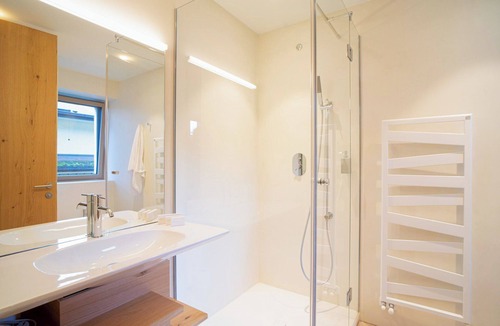 Gries - Quirein Apartment | Standard Studio - LA Tranquilla