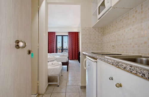 Agrilia Apartment | Standard Studio "Paradise Zante Standard Studio 4" with Shared Pool & Wi-Fi