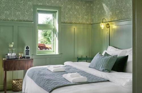 Selbjorn Hotel | Stangeland Gard