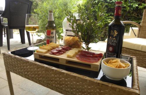 Villaggio Piras House | Stanza privata con giardino