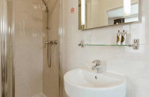 Addison Hotel | Star Hotel