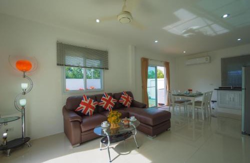 Chalong Villa | Star Private Pool Villa Peaceful 2 Br Tropical Hill