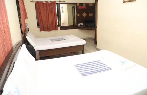 Thousand Lights Cabin | Star Residency