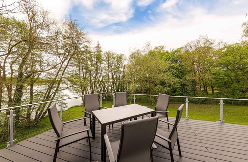 Krakow am See Apartment | Star vacation apartment "Waldkauz" with roof terrace and view of Lake Krakow