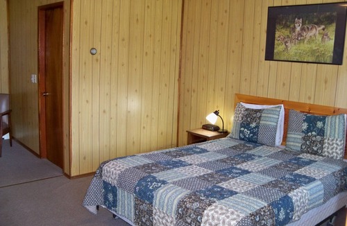 Haines Junction Hotel | Stardust Motel