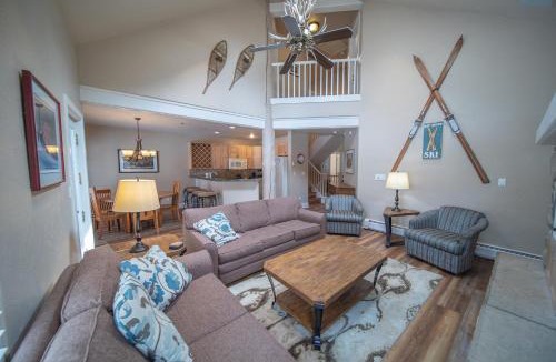 Keystone House | Starfire 1992 by SummitCove Lodging in Colorado