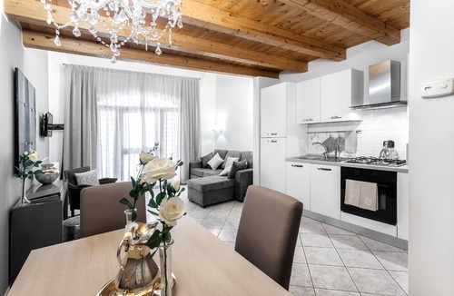 Molina Apartment | Starfish 4 .