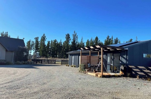 Clyde House | Stargazer Cabin luxe studio nr Clyde inc breakfast