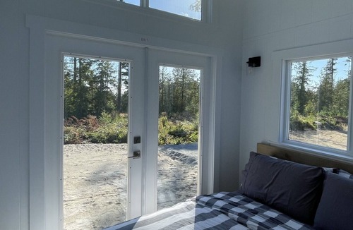 Roberts Creek Cabin | Stargazer & hikers paradise tiny house getaway on Big Sky Tiny Ranch