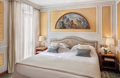 Oltretorrente Hotel | Starhotels Du Parc