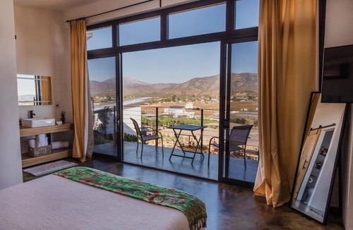 Valle de Guadalupe Bed & Breakfast | Starlight bungalow queen 4