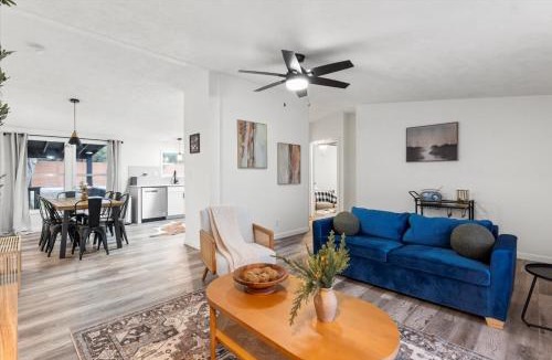 Canyon Lake House | Starlight Horizon Cabin K - Pet-Friendly Texas Hill Country Cabin Near Canyon Lake - Pool, Stargazing & Group Getaways - Sleeps 8