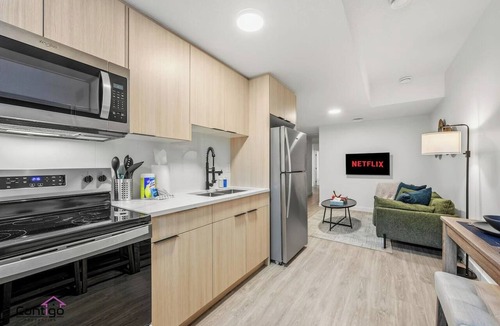 Southwest Edmonton Condo | Starlight Suite | Modern 2BR Near DT & University!