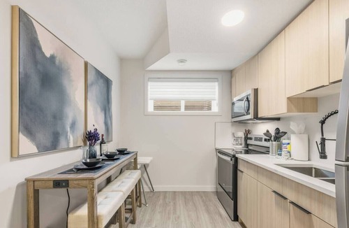 Southwest Edmonton Condo | Starlight Suite | Modern 2BR Near DT & University!