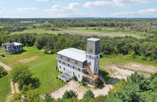 Fort Atkinson Villa | Starlight Tower Suite 1 Bedroom With Stunning Views 1 Villa by RedAwning