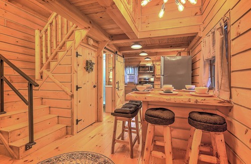 Elizabethton Cabin | Starlit Serenity in the Smokey Mountains w Hot Tub and Pet Friendly